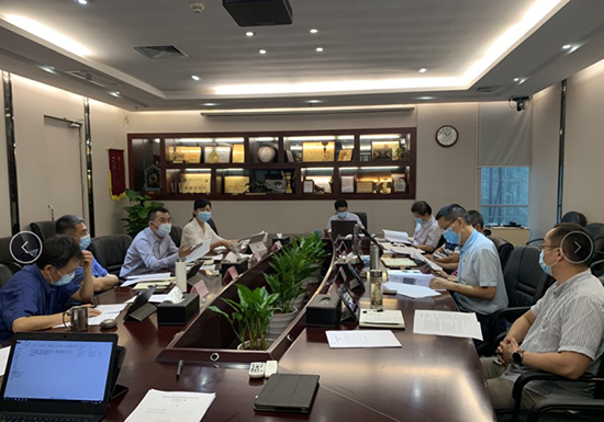 集團(tuán)黨委理論學(xué)習(xí)中心組專題學(xué)習(xí)全國“兩會(huì)”精神