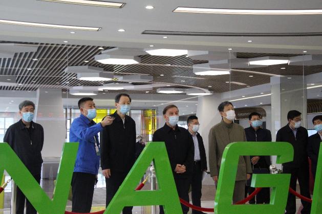 全國人大常委會副委員長艾力更?依明巴海到綠色動力通州項目開展科普法執(zhí)法檢查